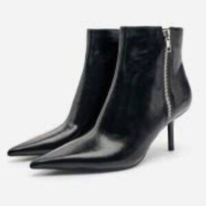 ZARA - Black Patent Zippered Ankle Boots - 40 (9) - 1136/010/800